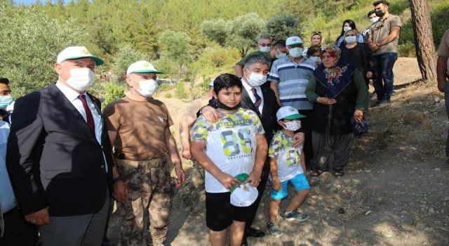 Osmaniye'de "15 Temmuz Demokrasi Şehitleri Hatıra Ormanına" yeni fidanlar dikildi