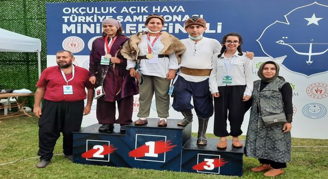 Osmaniyeli okçu Melike Çolakkadıoğlu Türkiye şampiyonu oldu