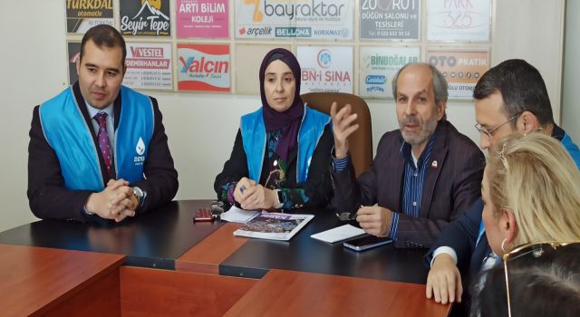 DEVA Partili Elif Esen, Osmaniye'de gazetecilerle buluştu