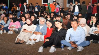 OKÜ Öğrenci Konseyi ile Müzik Kulübünden Karacaoğlan Yerleşkesinde Bahar Konseri