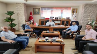 Osmaniyeli Gazetecilerden Ticaret Borsası Başkanı Sait Çenet'e Hayırlı olsun ziyareti