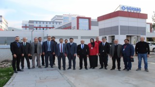 İl Sağlık Müdürü Ahmet Kara, yeni Hastane binasında incelemelerde bulundu