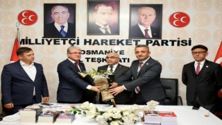 MHP Merkez İlçede Başkan Bilal Çenet oldu