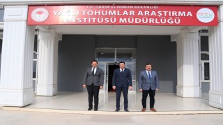OKÜ Rektörü Turgay Uzun, Yağlı Tohumlar Araştırma Enstitüsü Müdürü Dr. Engin Gönen’i ziyaret etti