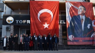 Toprakkale Kaymakamı Selimoğlu ve Belediye Başkanı Daşöz muhtarlarla bir araya geldi